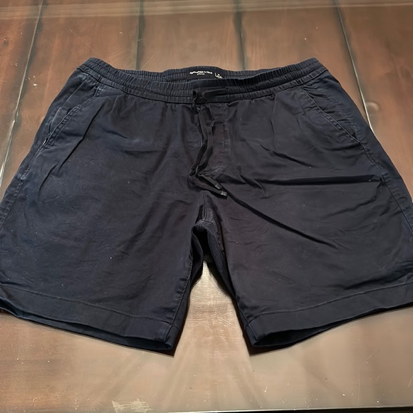 Men’s navy blue Abercrombie shorts - Picture 1 of 3